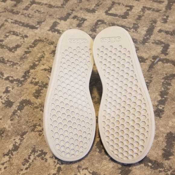 Little girl Adidas sneakers - Picture 3 of 4